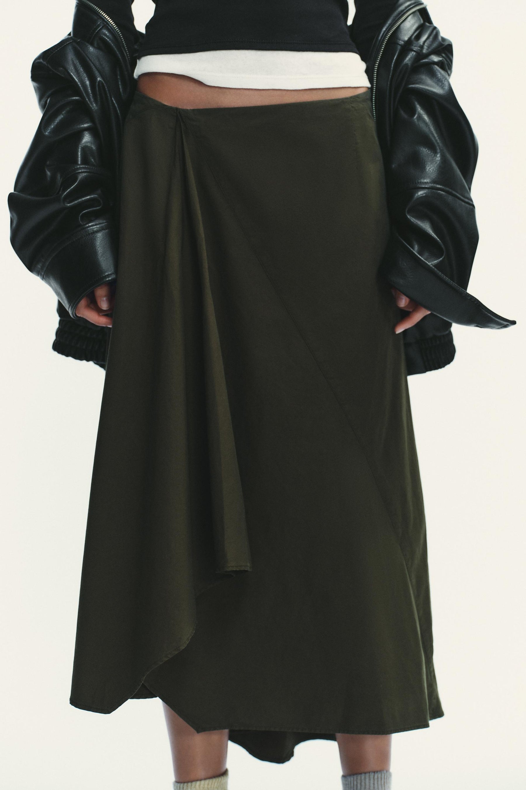 ASYMMETRIC FASHION SKIRT