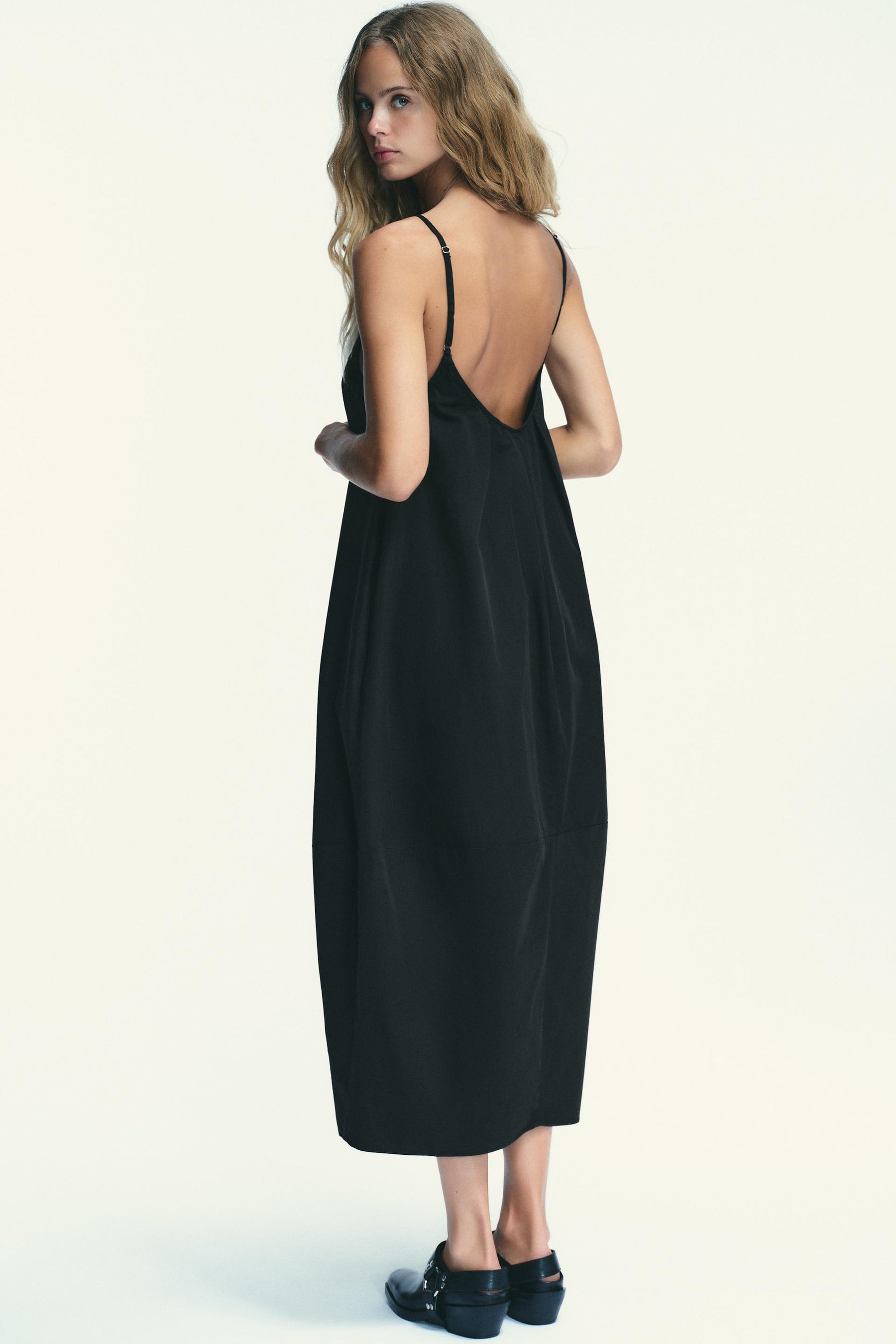 MIDI DRESS WITH PLEATED BACK - Image 5