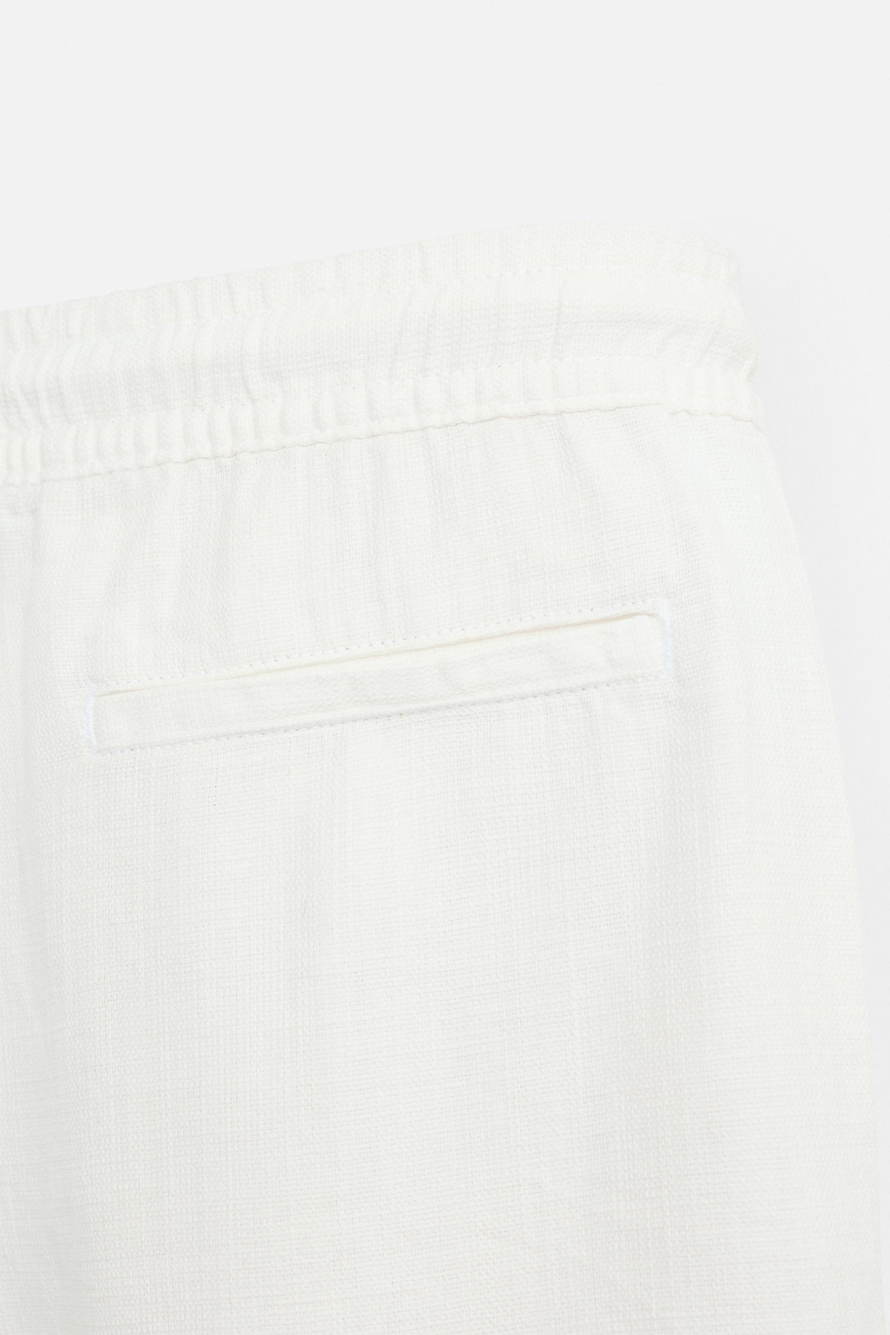 TEXTURED REGULAR FIT BERMUDA SHORTS - Image 10