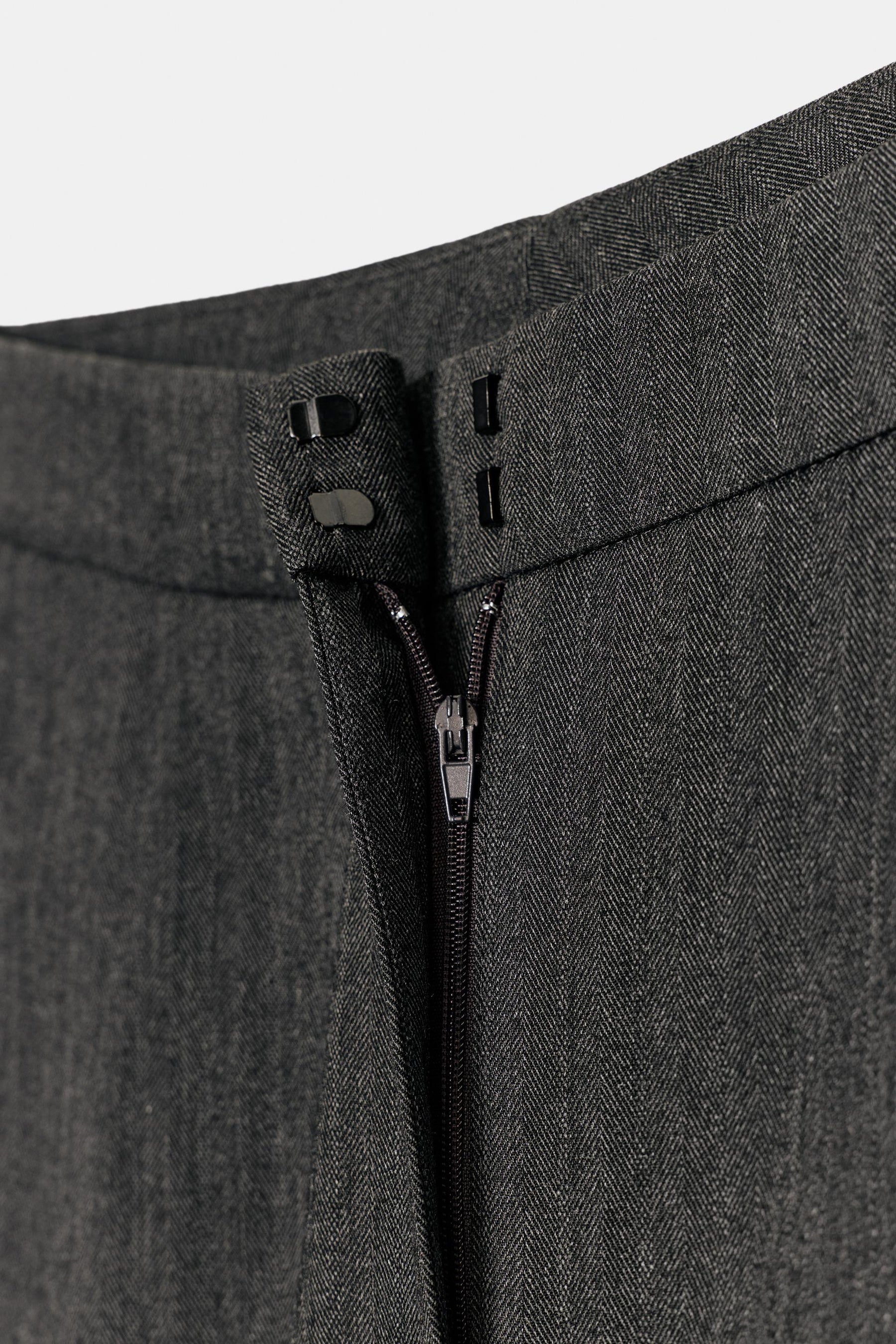 Textured Balloon Trousers