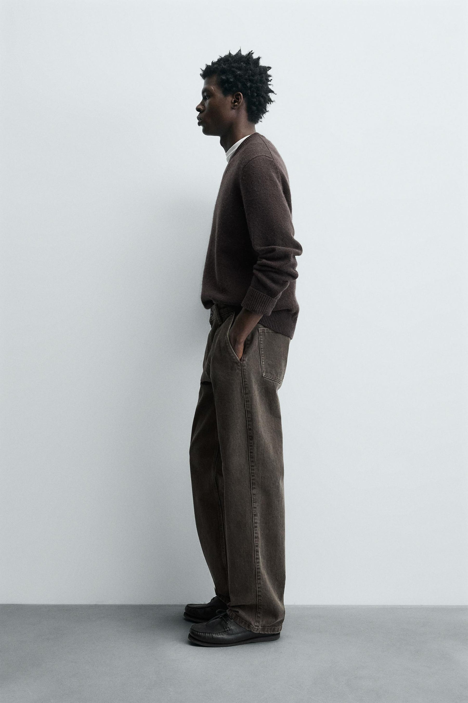 STRAIGHT FIT PLEATED JEANS - Image 4