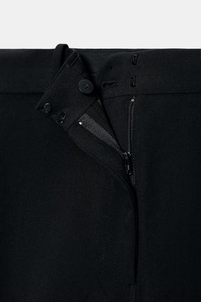 Balloon Trousers with Buttons