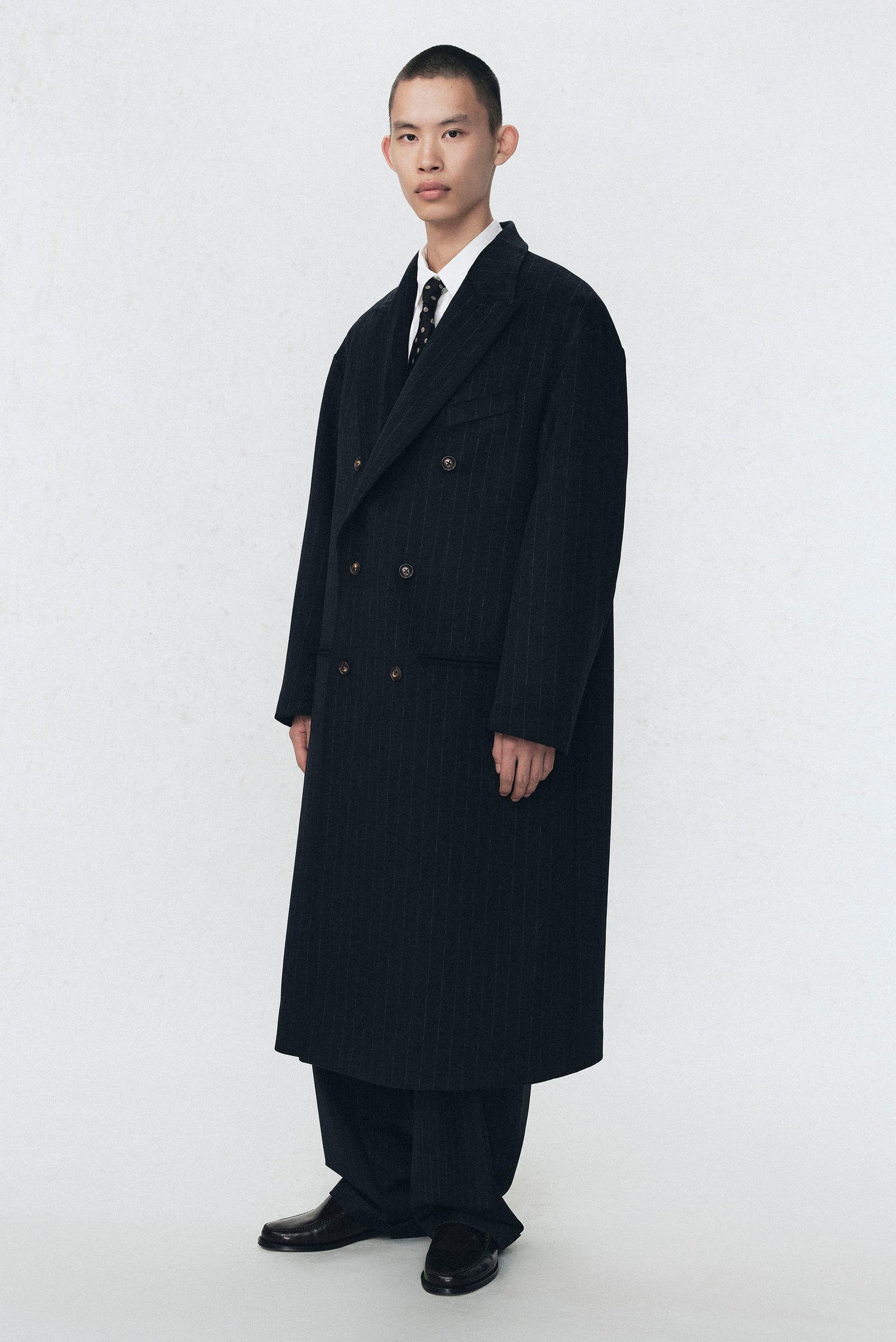 SOSHIOTSUKI X PINSTRIPE OVERSIZE FIT COAT - Image 3