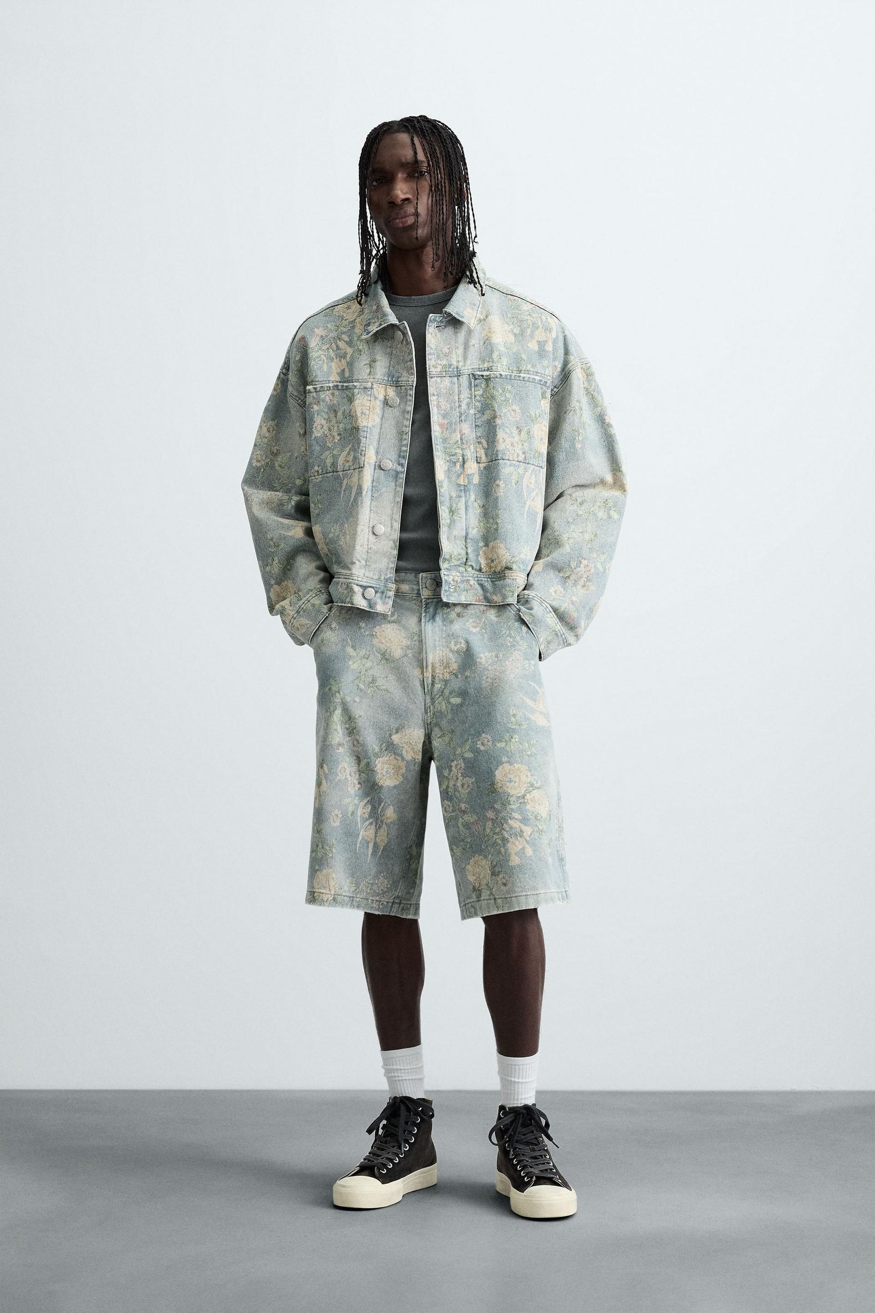 FLORAL PRINT DENIM JACKET - Image 1