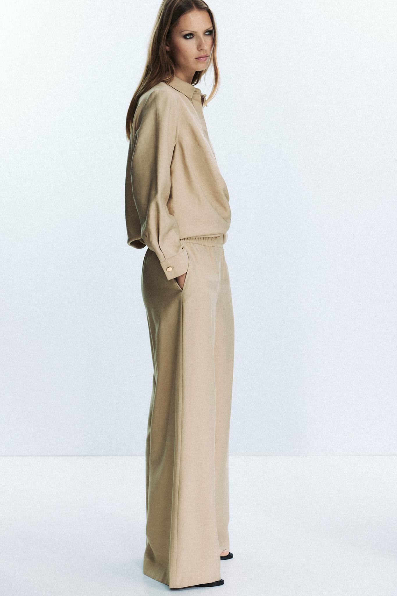 Wide-Leg Elastic Trousers