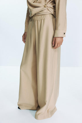 Wide-Leg Elastic Trousers