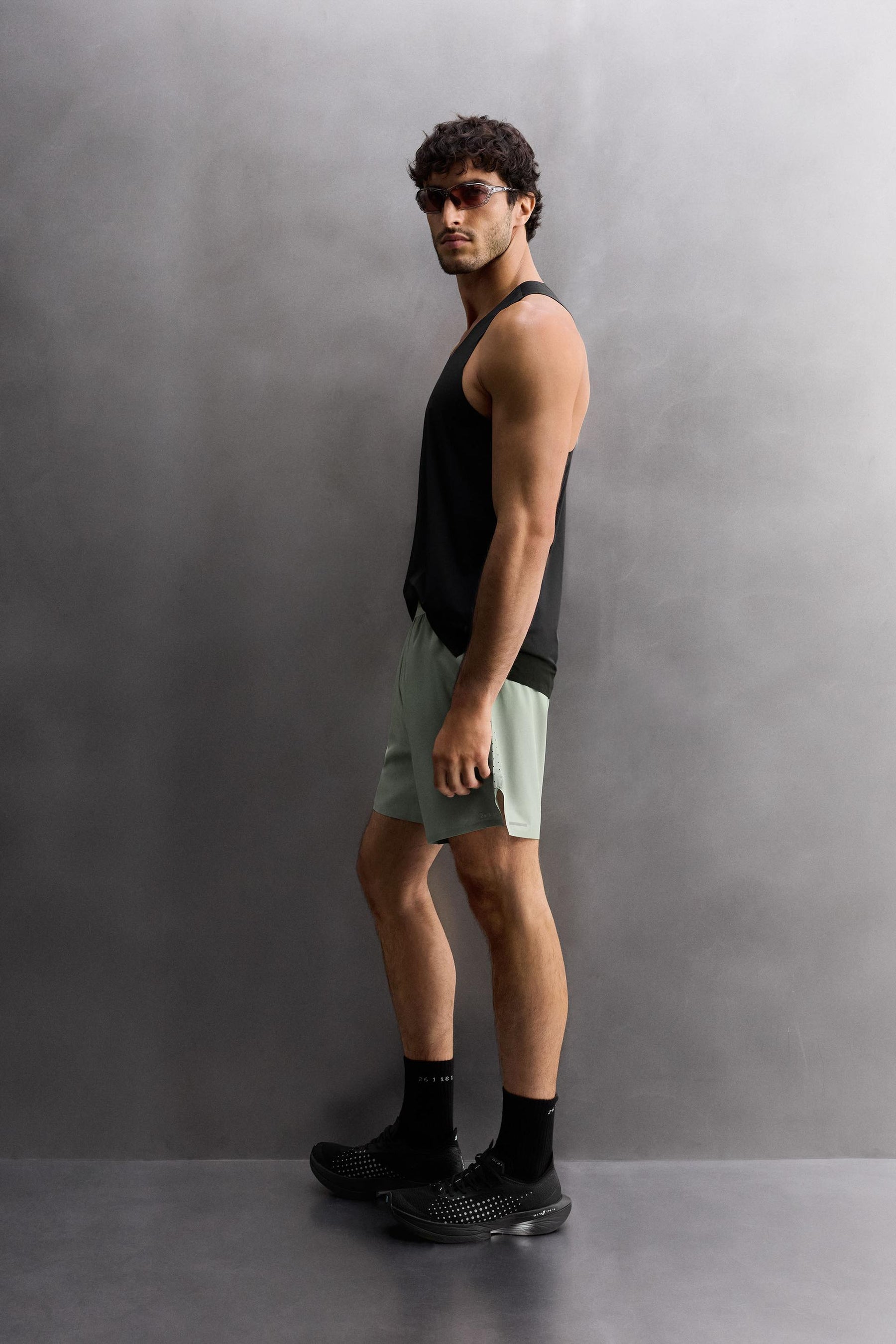 LIGHTWEIGHT PERFORATED SHORTS - Image 4