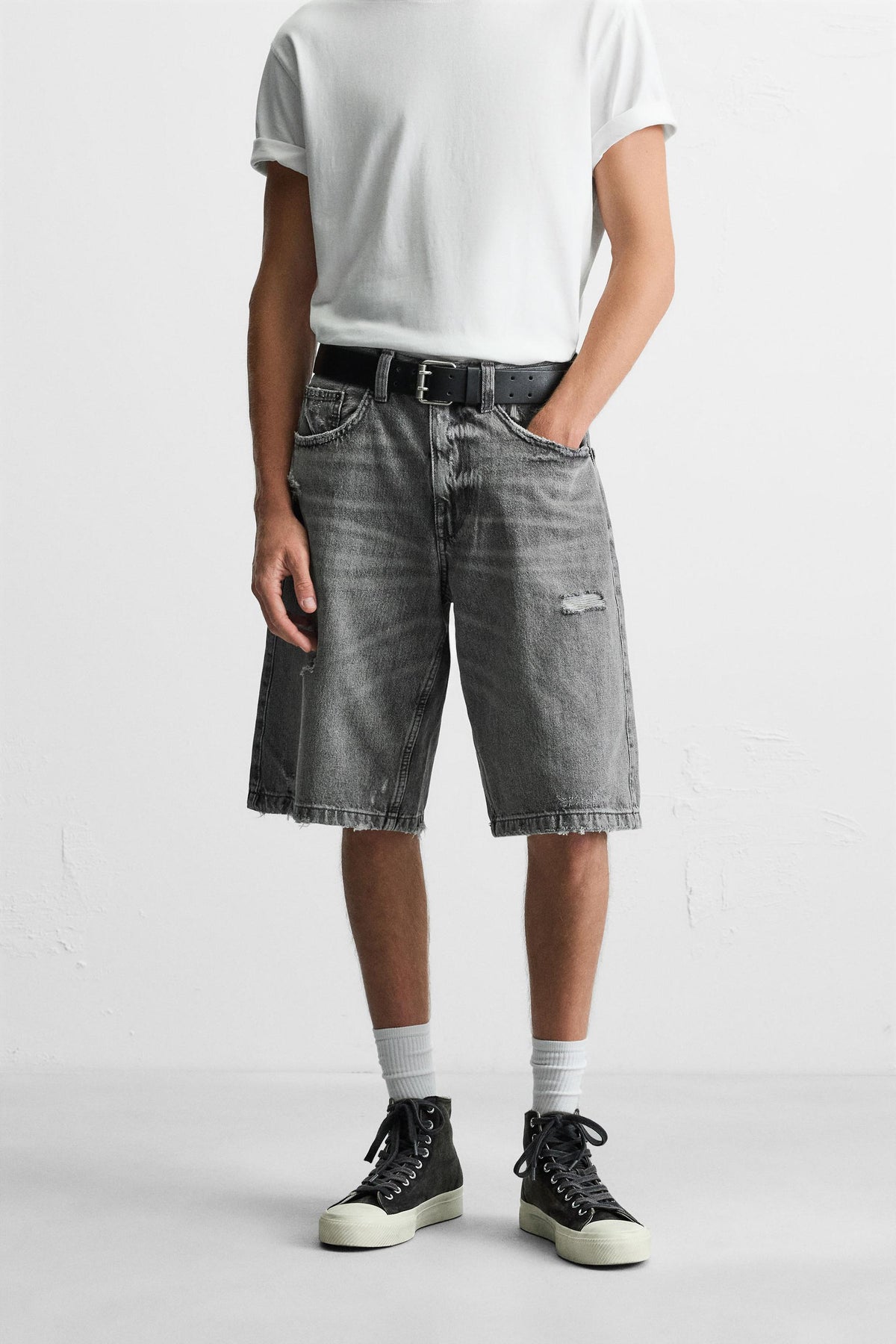 RIPPED BAGGY FIT DENIM BERMUDA SHORTS - Image 2