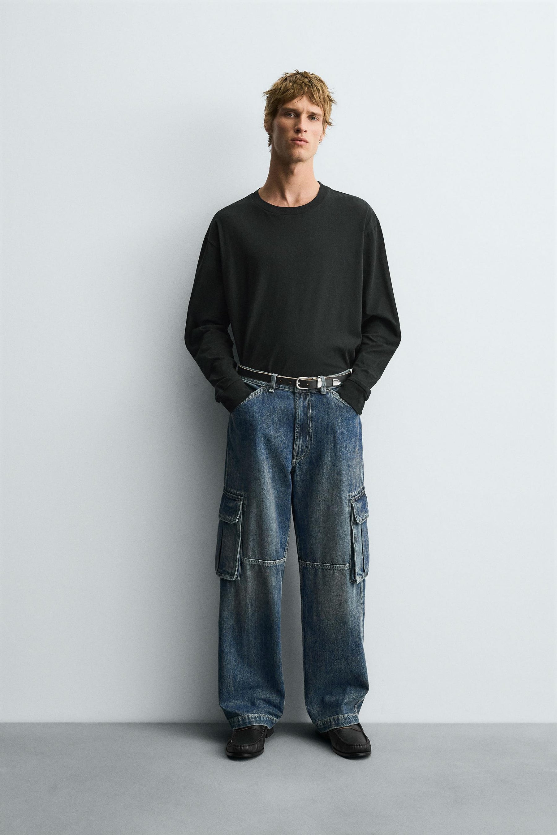 STRAIGHT FIT CARGO JEANS - Image 1
