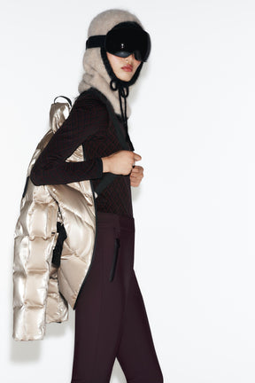 Water-resistant down jacket