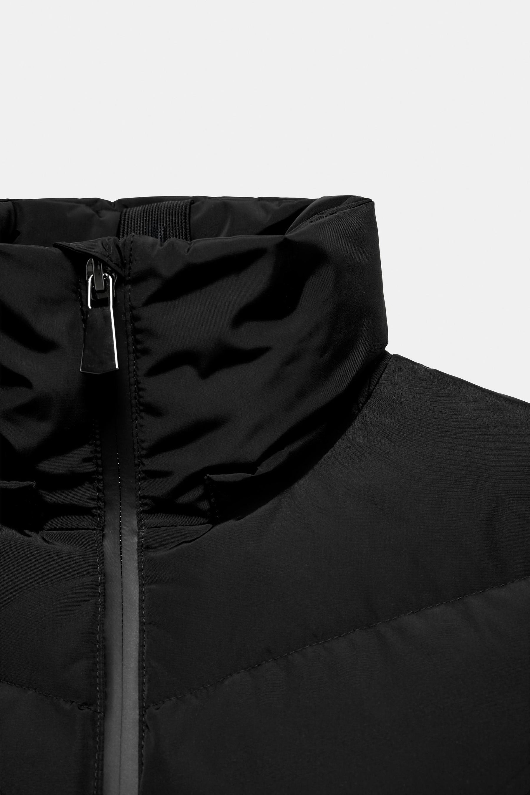 Water-resistant down puffer jacket