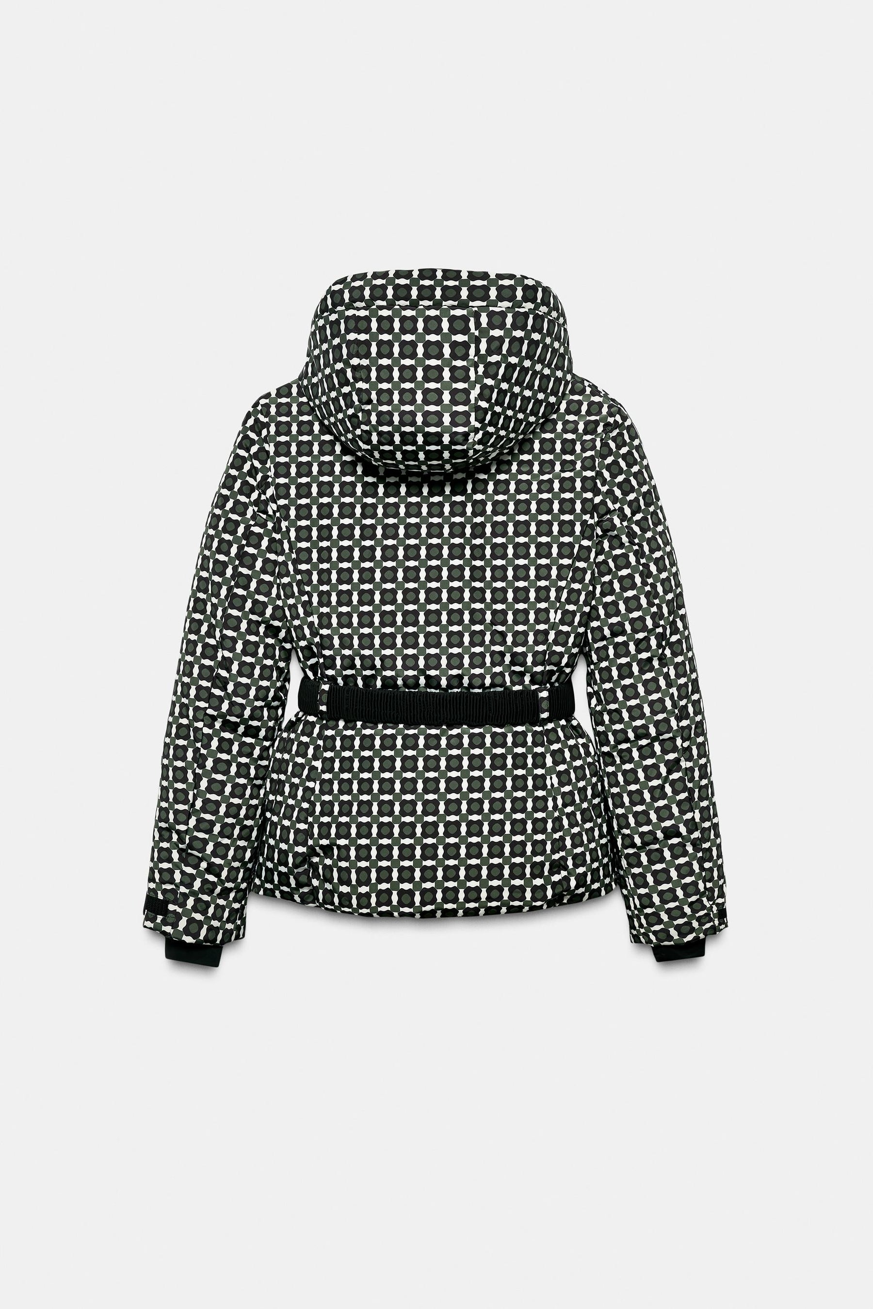 Water-resistant down jacket