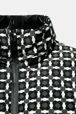 Water-resistant down jacket
