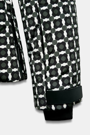 Water-resistant down jacket