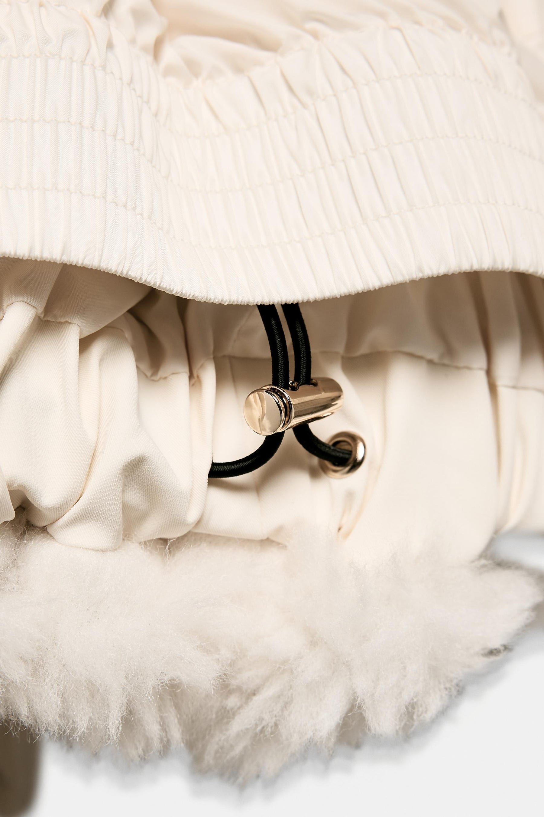 CROPPED FAUX SHEARLING COAT