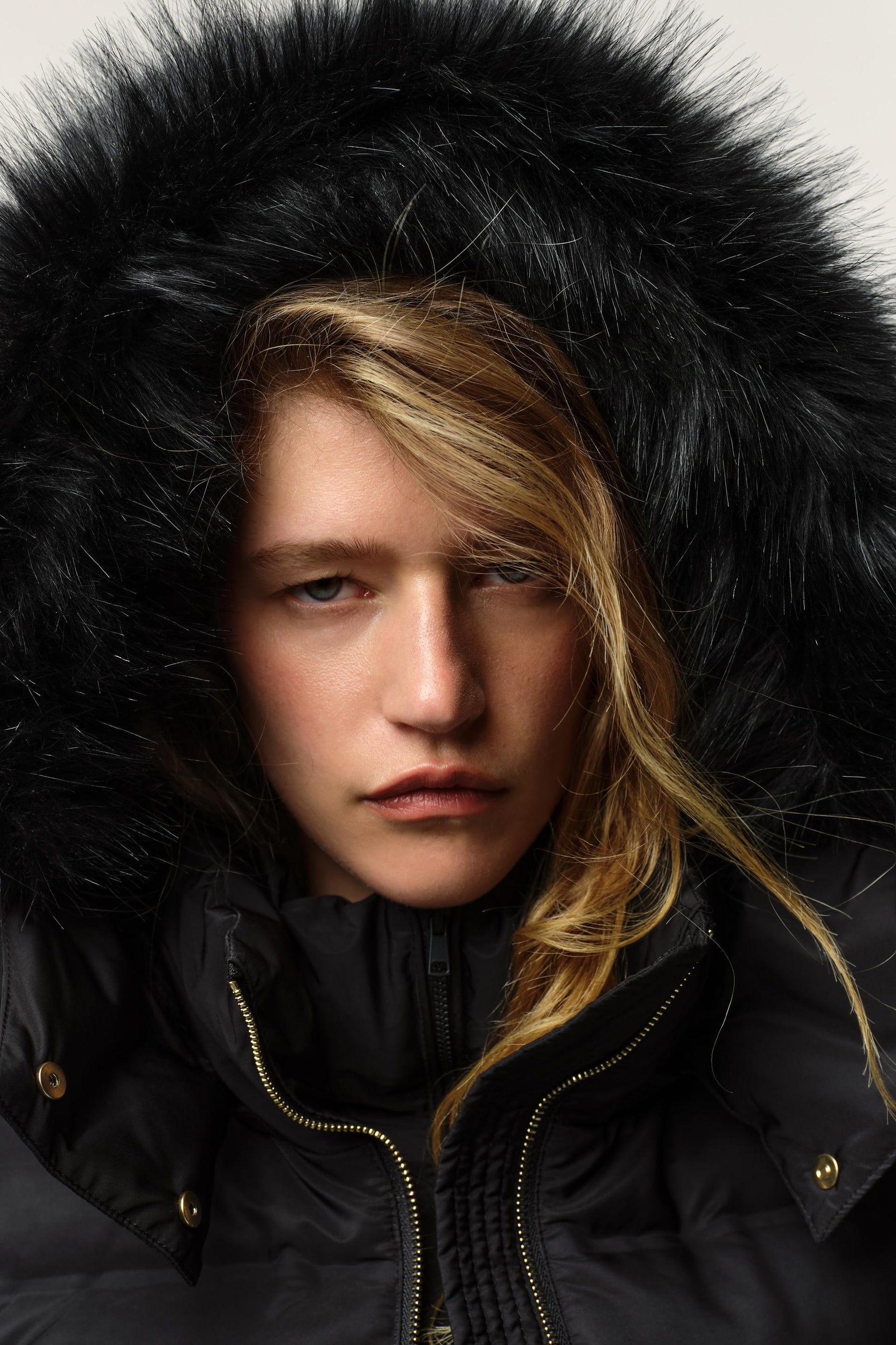 Water-repellent puffer jacket