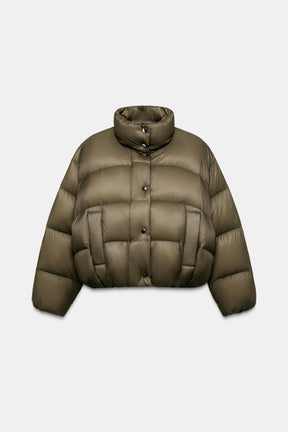 Water-repellent puffer jacket
