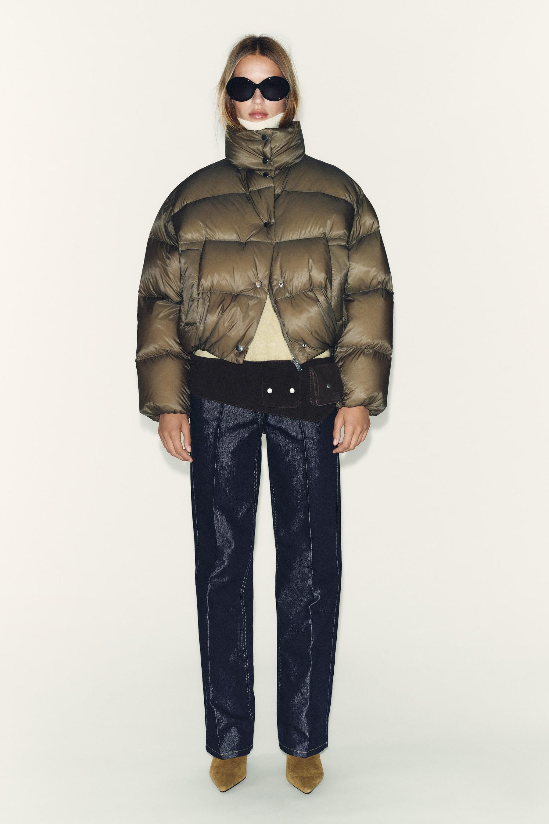 Water-repellent puffer jacket