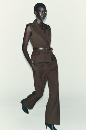 STRAIGHT-LEG HIGH-WAIST TROUSERS