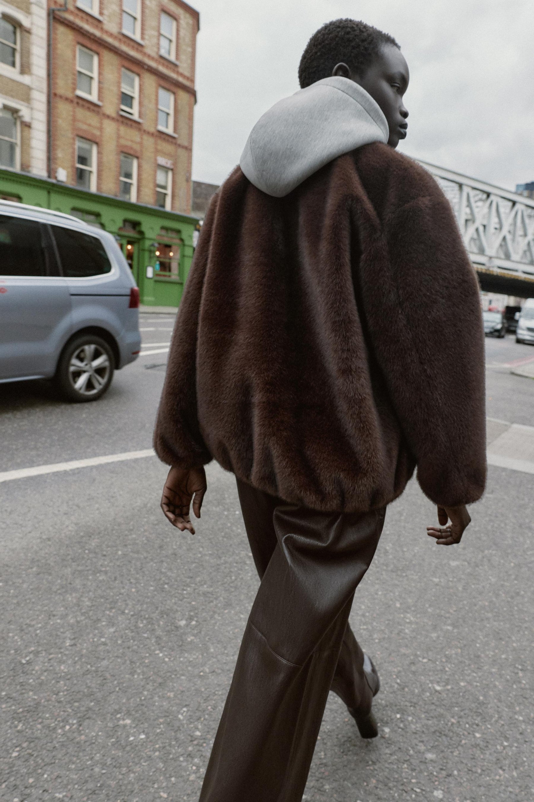 CONTRAST BOMBER JACKET WITH FAUX FUR HOODIE - Image 5