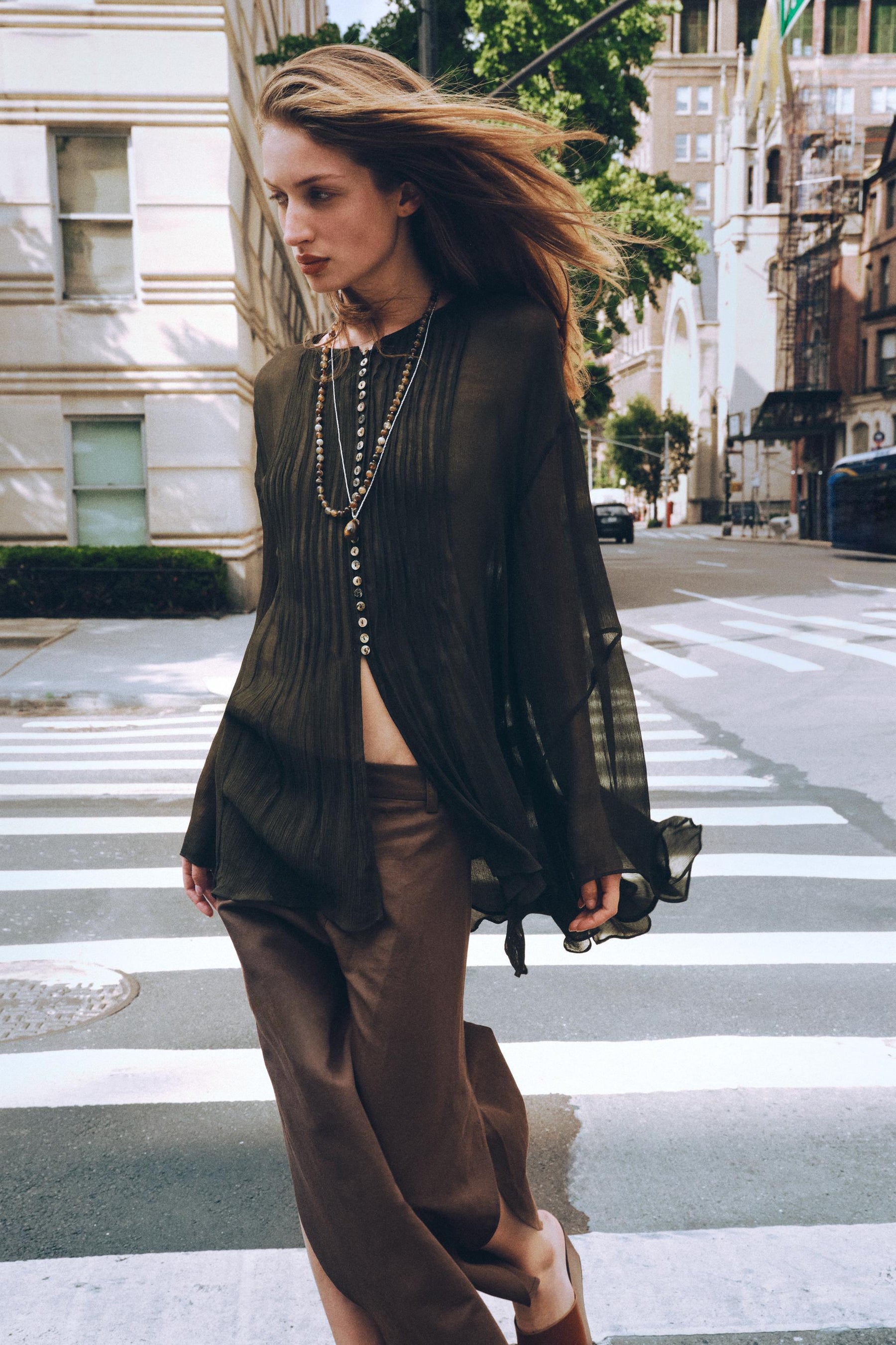 Wide-leg trousers with vents