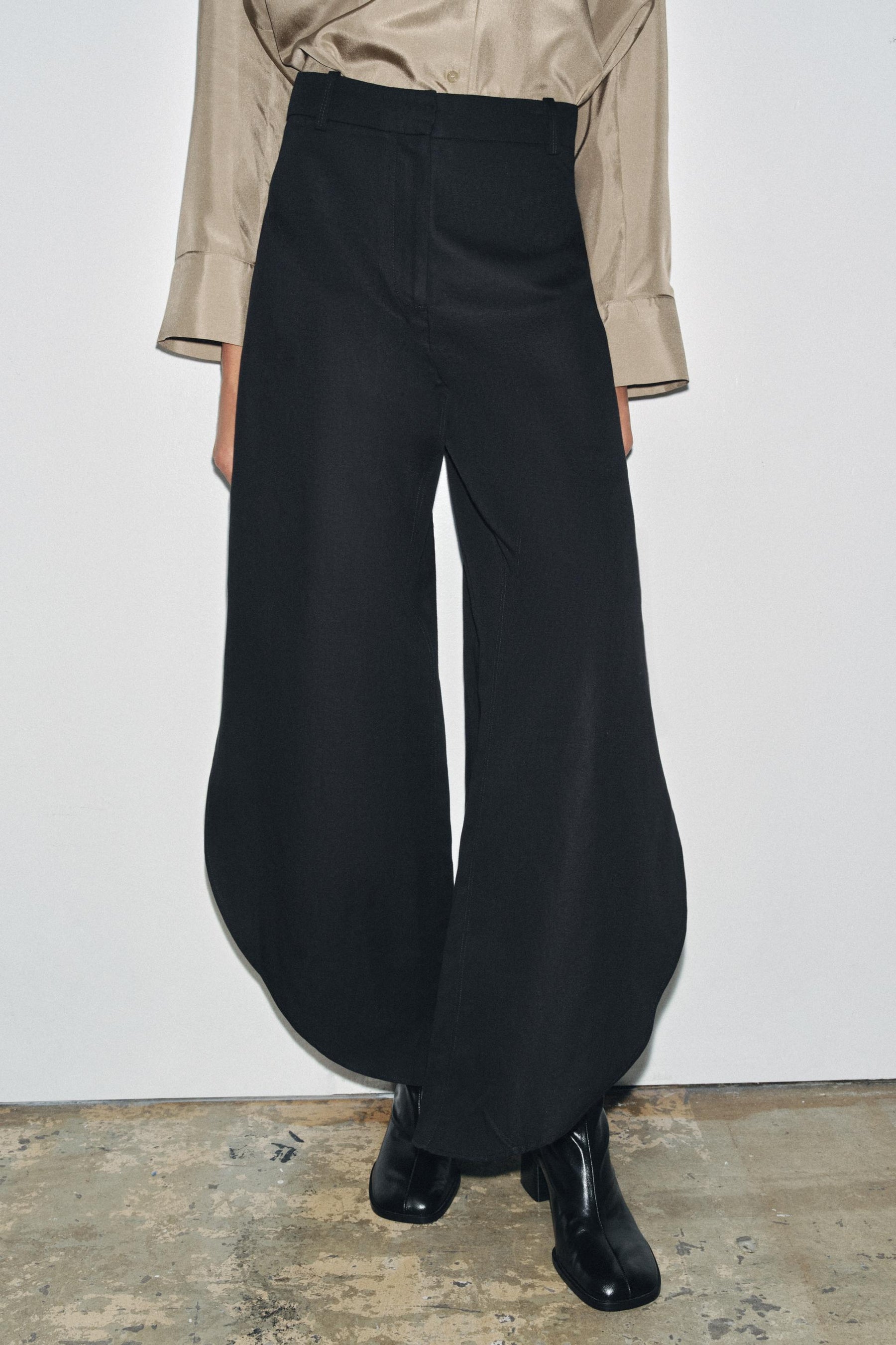Wide-Leg Trousers with Vents