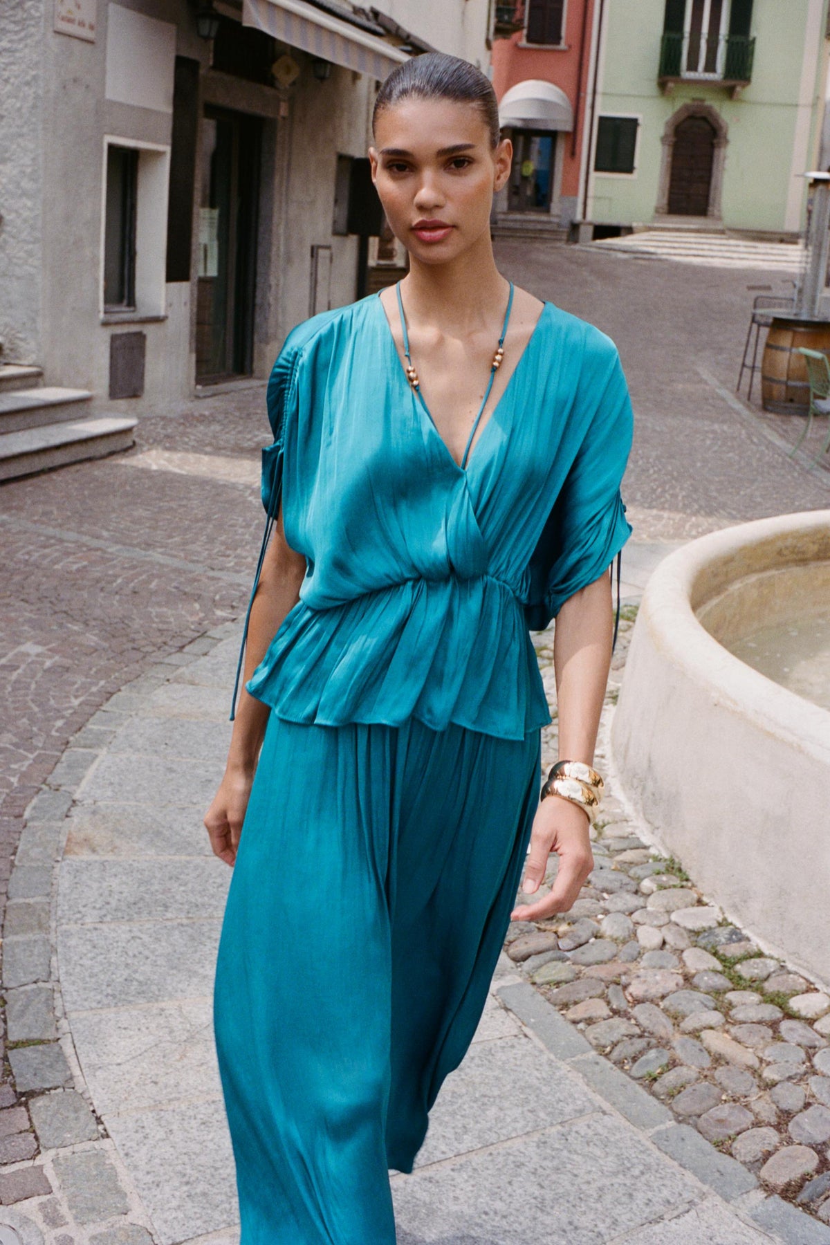 SATIN GATHERED BLOUSE