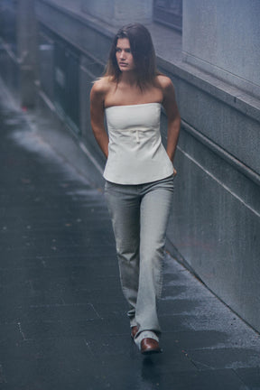 Straight High-Waist Jeans