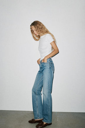 Straight High-Waist Jeans