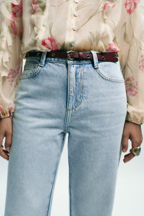 High-waist Jeans with Belt