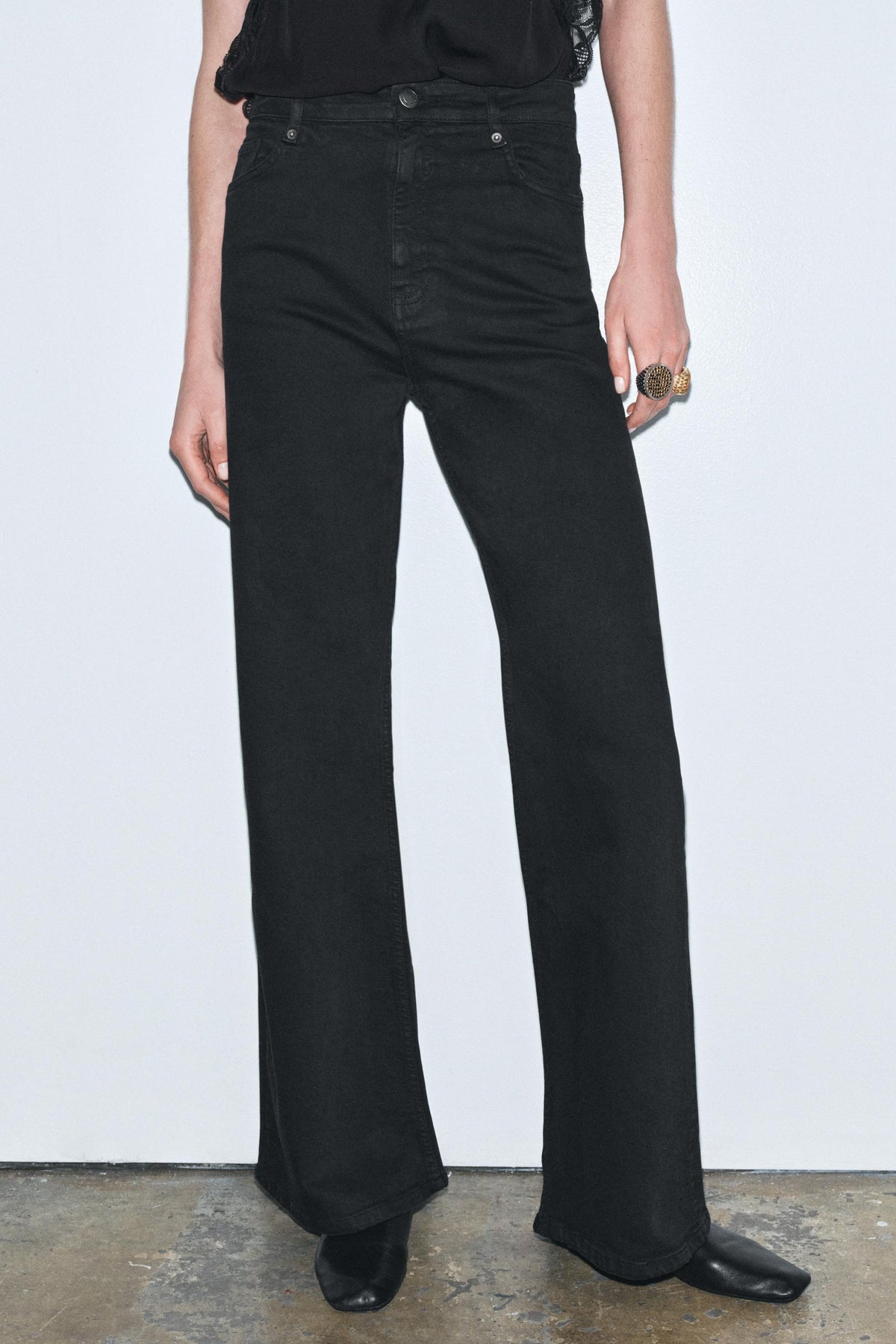 High-Rise Wide Jeans