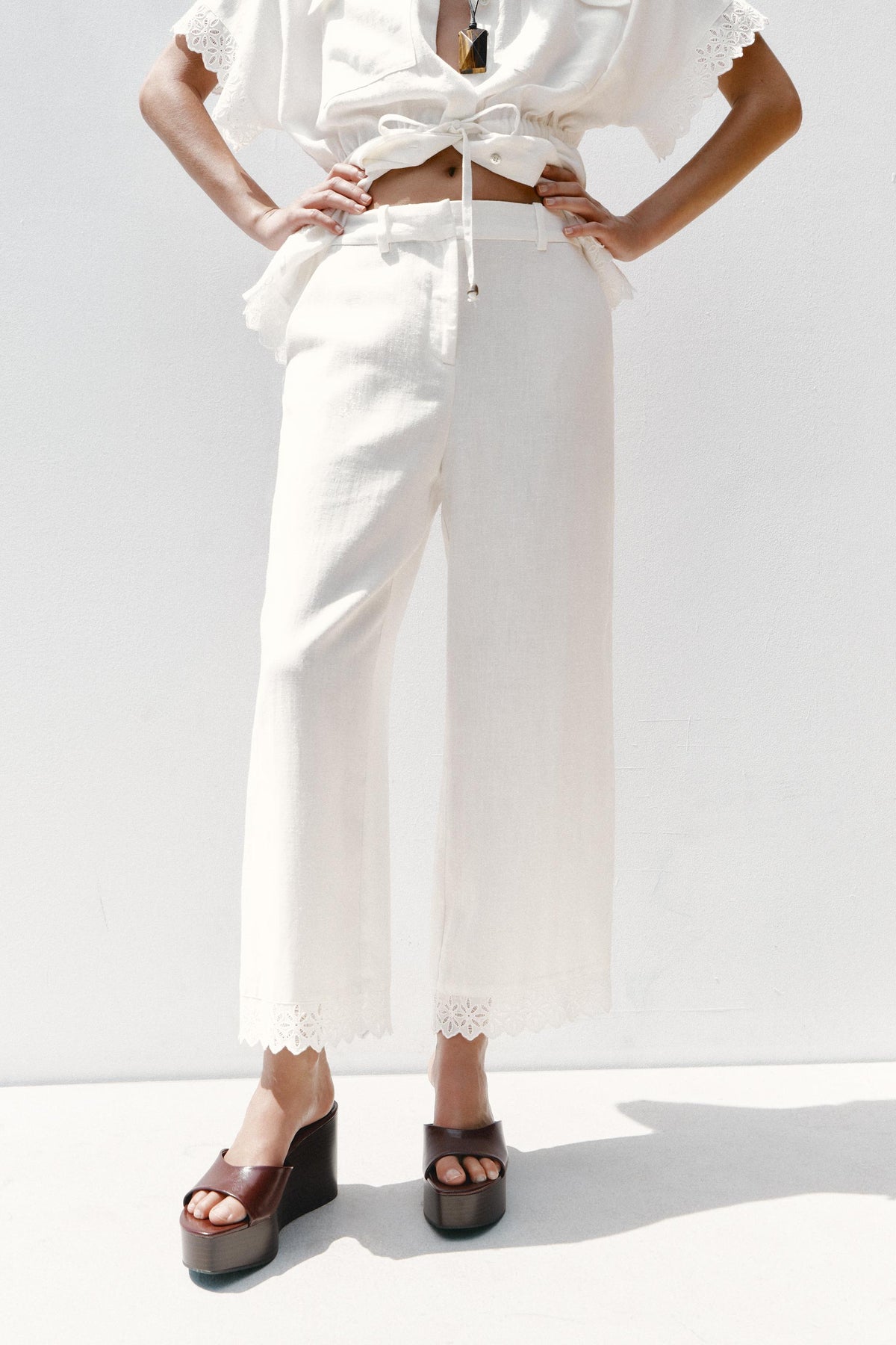 Lace-trimmed ramie trousers