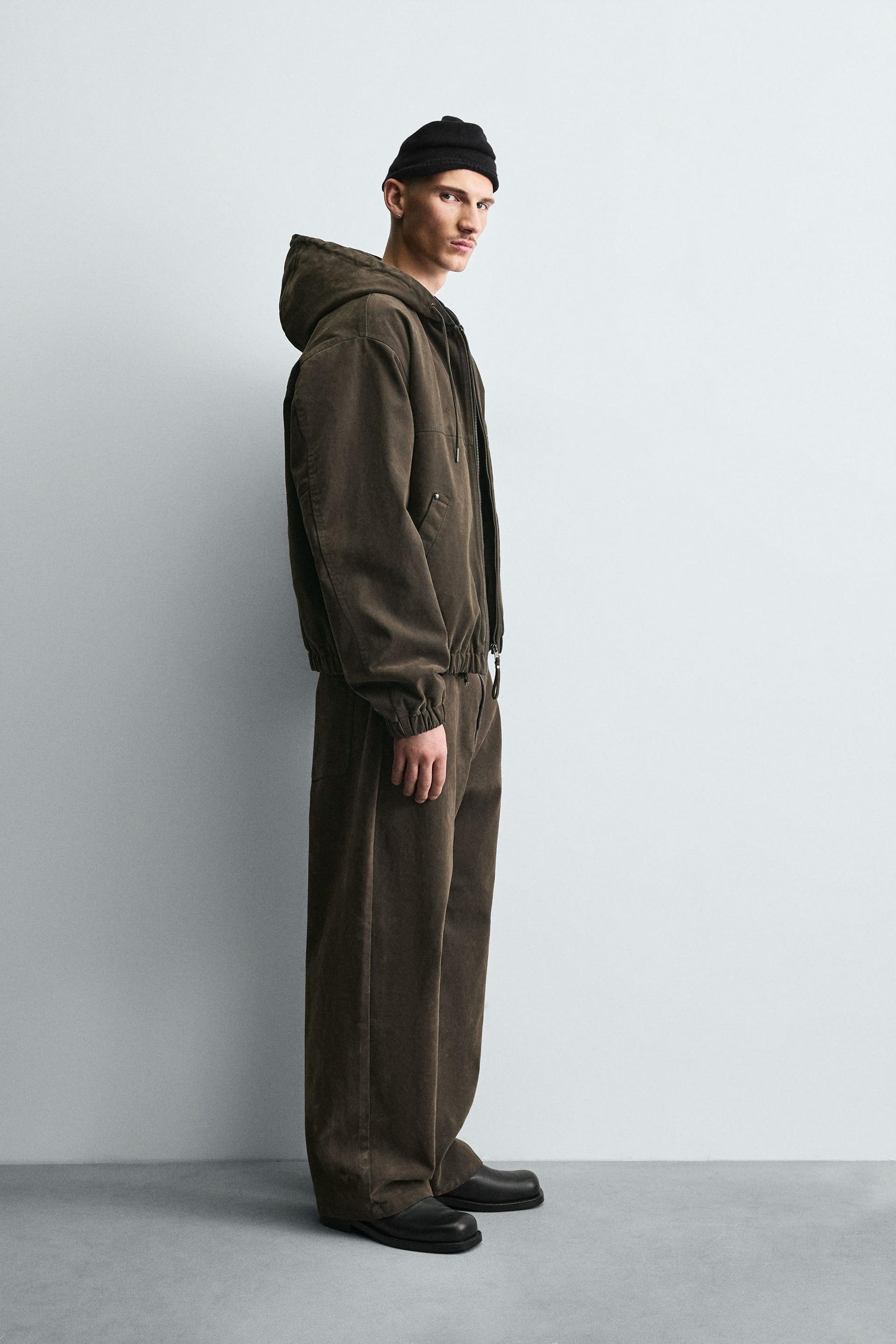 VELOUR HOODED PUFFER JACKET - Image 4