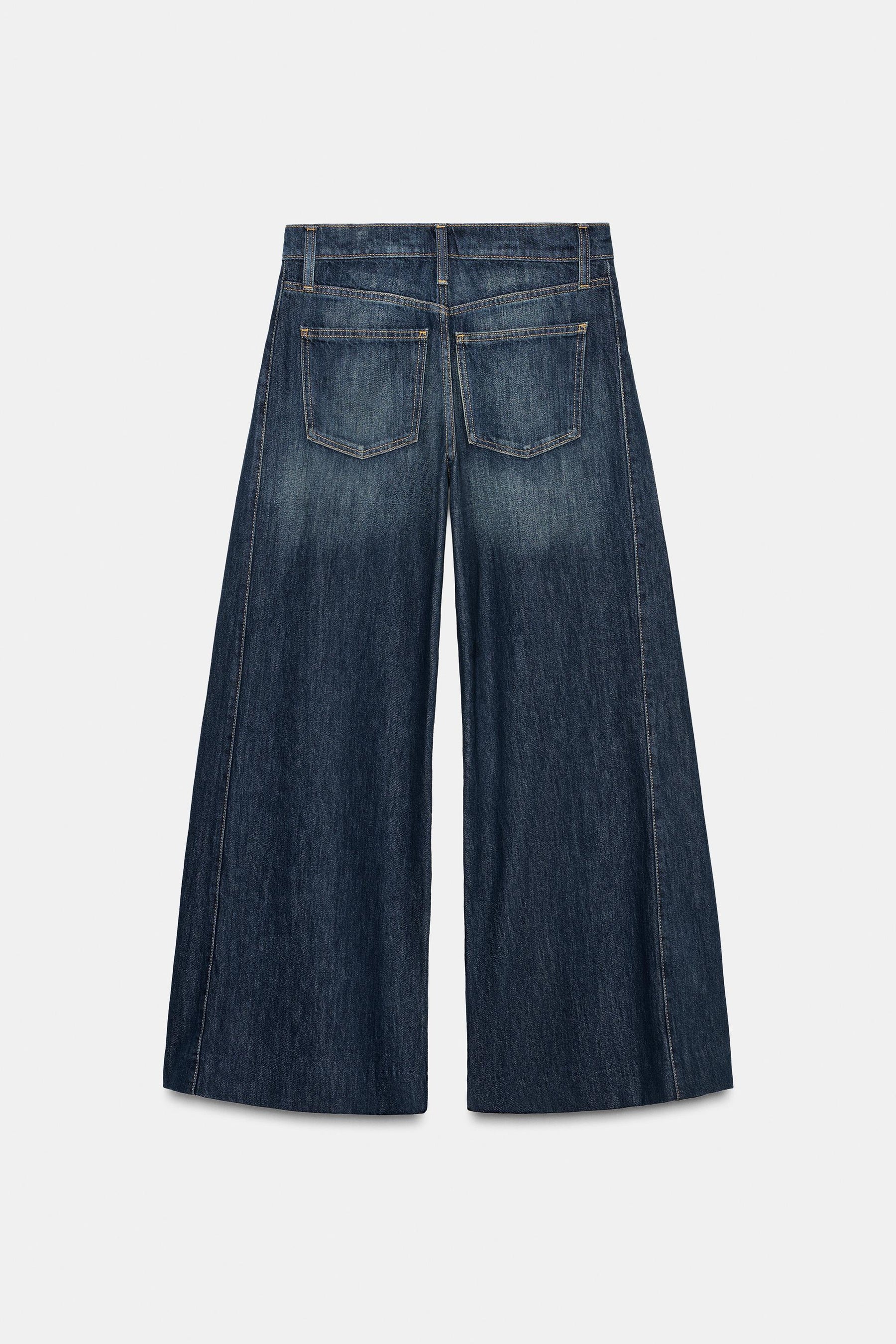 Mid-Waist Wide-Leg Pleated Jeans