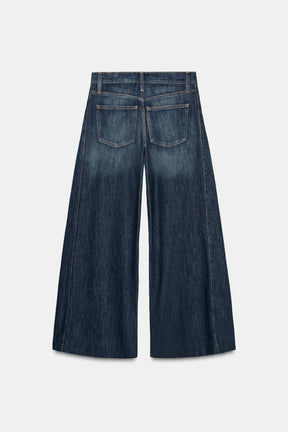 Mid-Waist Wide-Leg Pleated Jeans