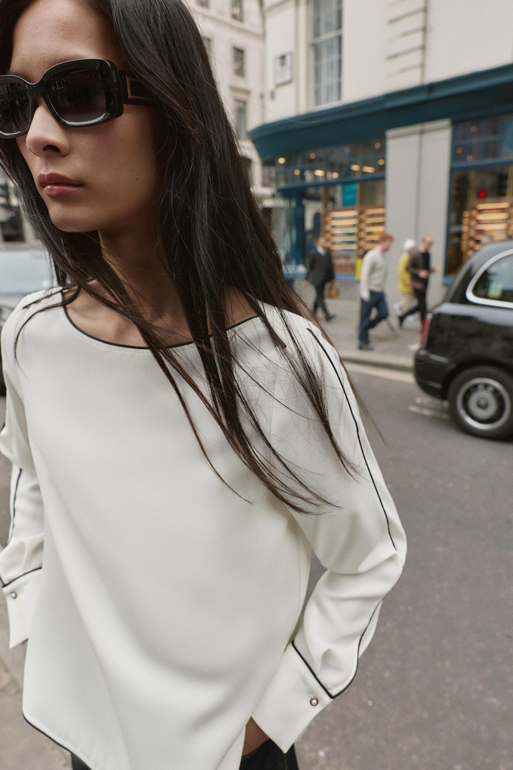 Contrast Crepe Blouse