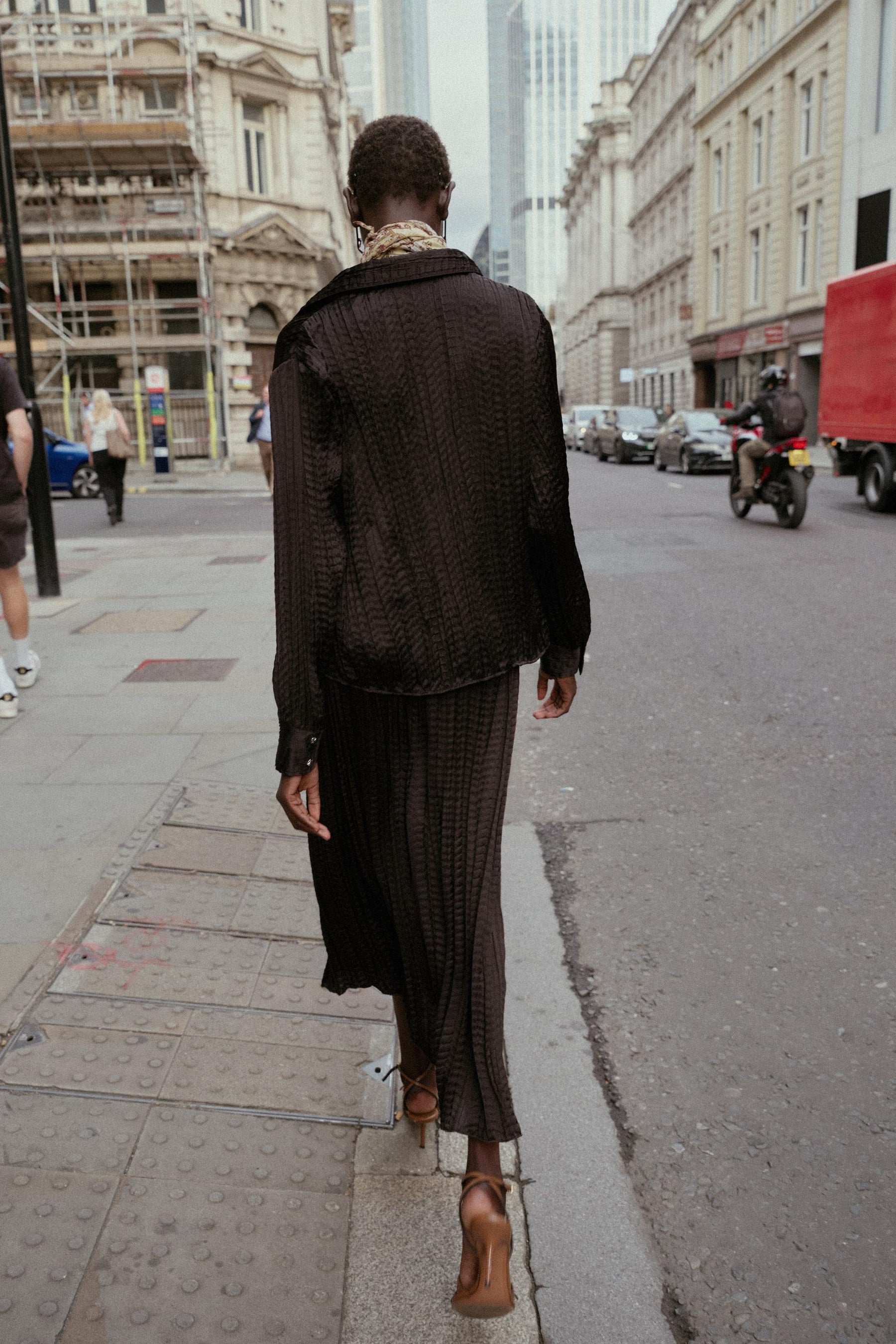 Oversize Crinkle-Effect Satin Shirt