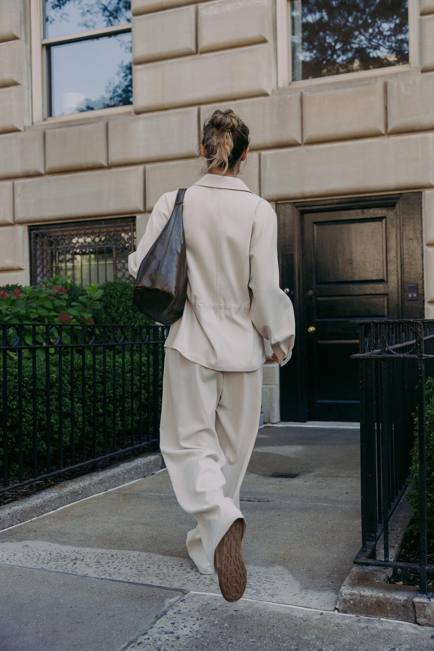 ADJUSTABLE WAIST JACKET WITH POCKETS - Image 3