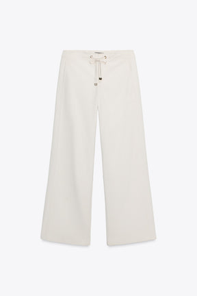 Wide-leg trousers