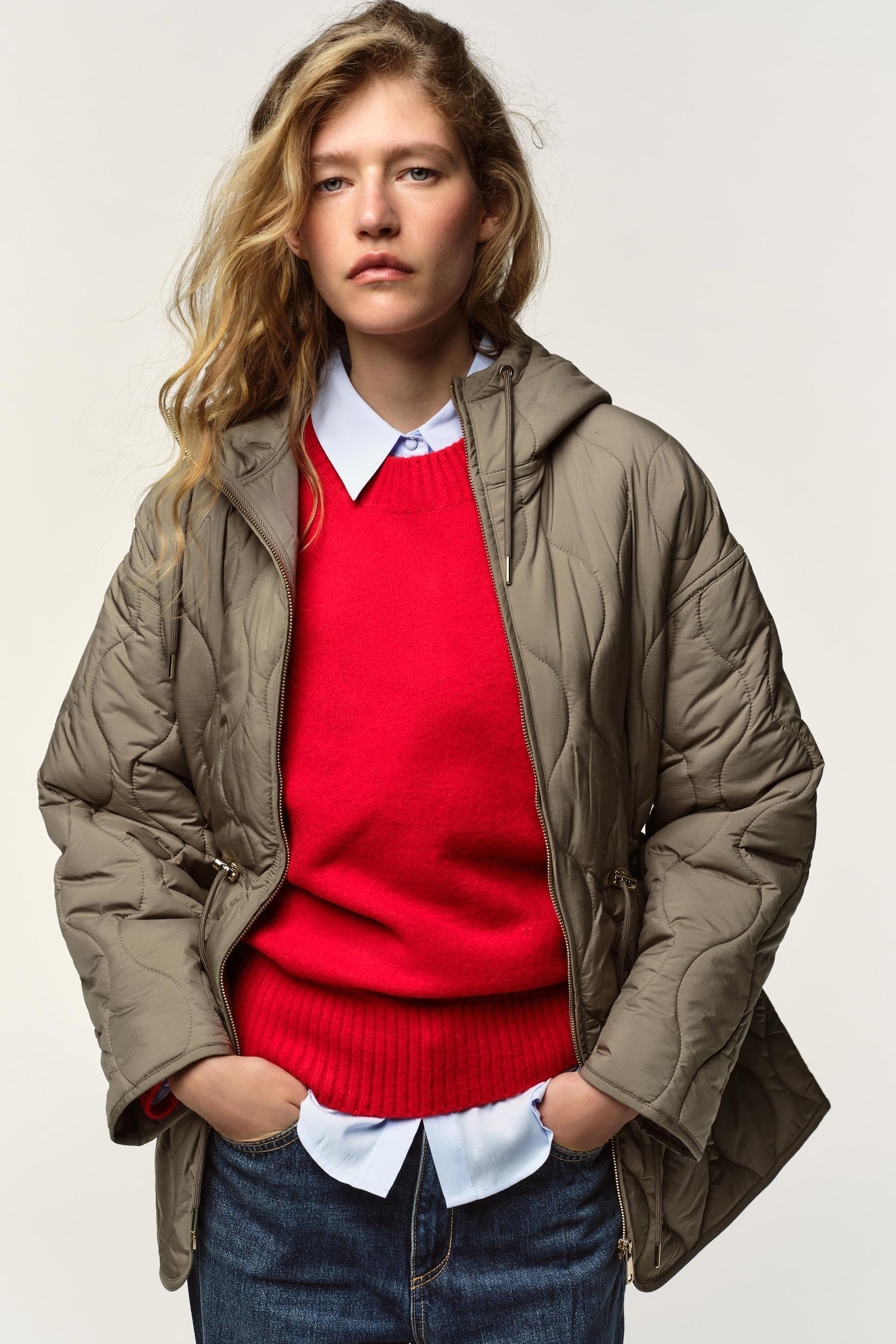 Quilted water-repellent hooded jacket