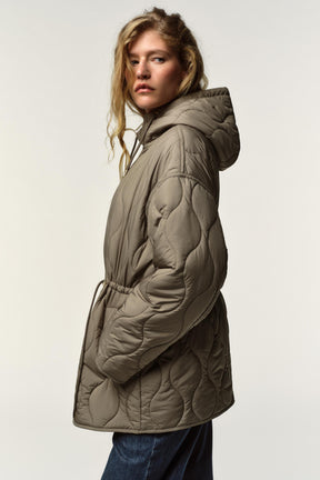 Quilted water-repellent hooded jacket