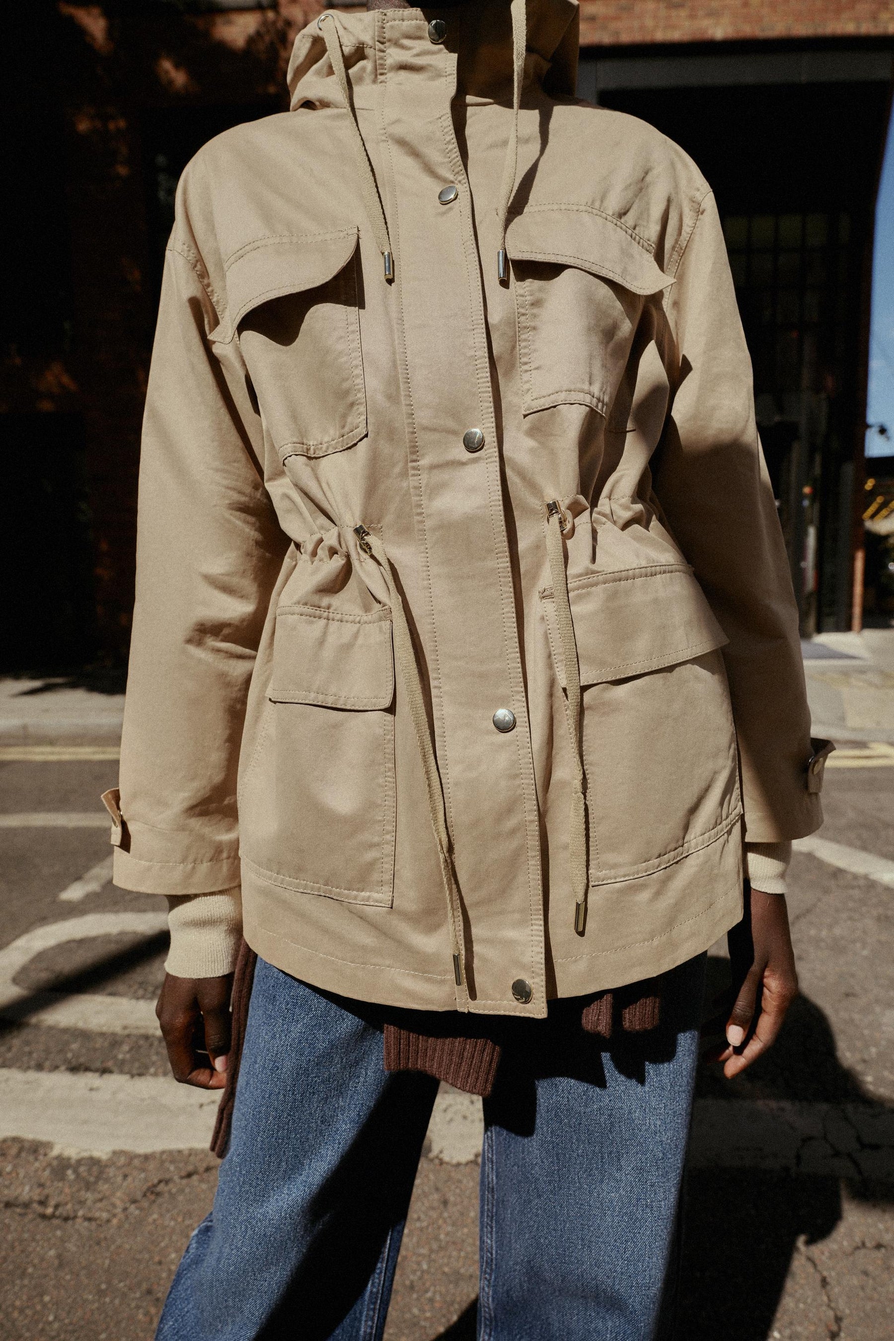 HOODED MULTI-POCKET JACKET - Image 8