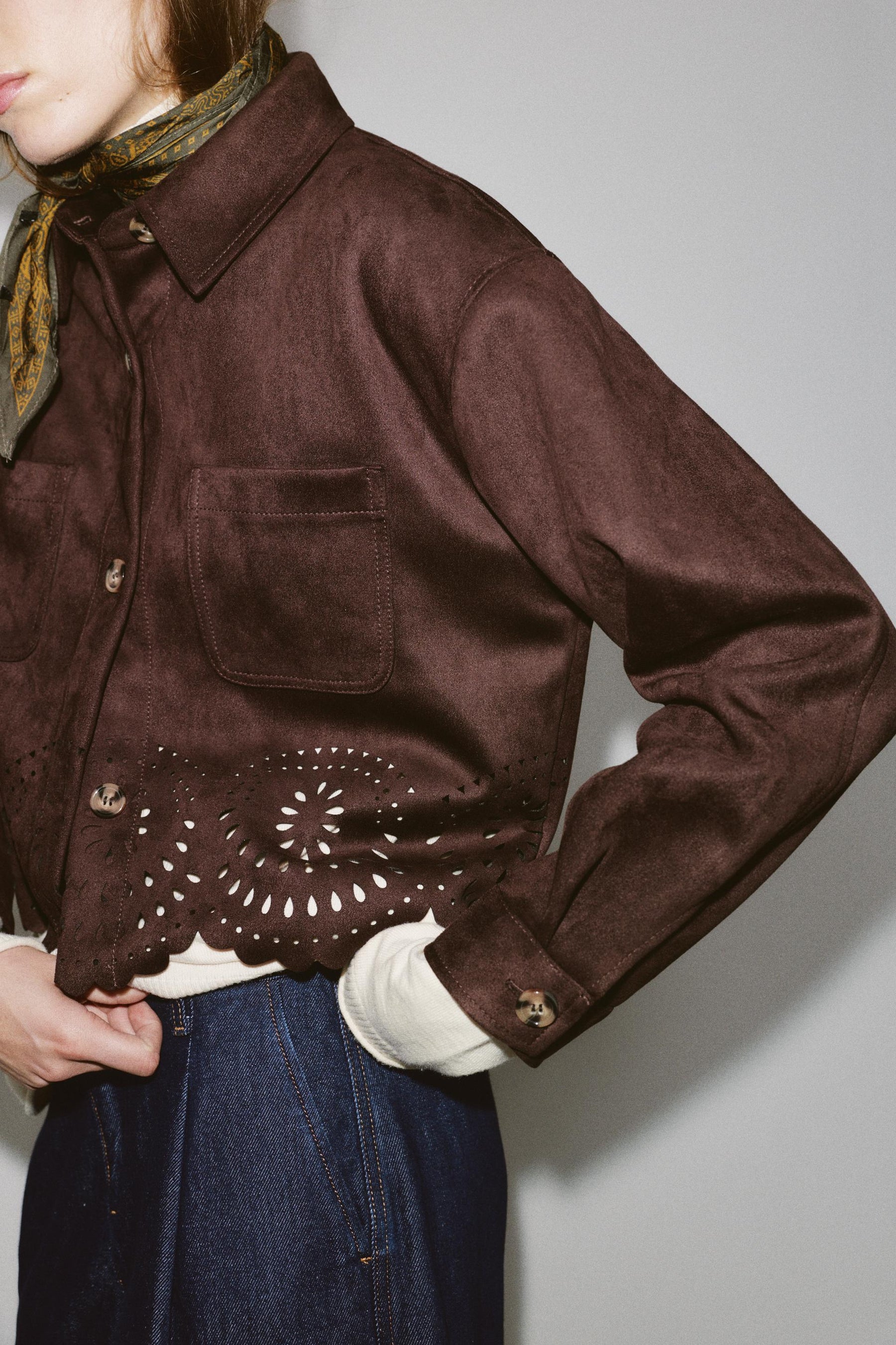 FAUX SUEDE DIE-CUT HEM JACKET - Image 3