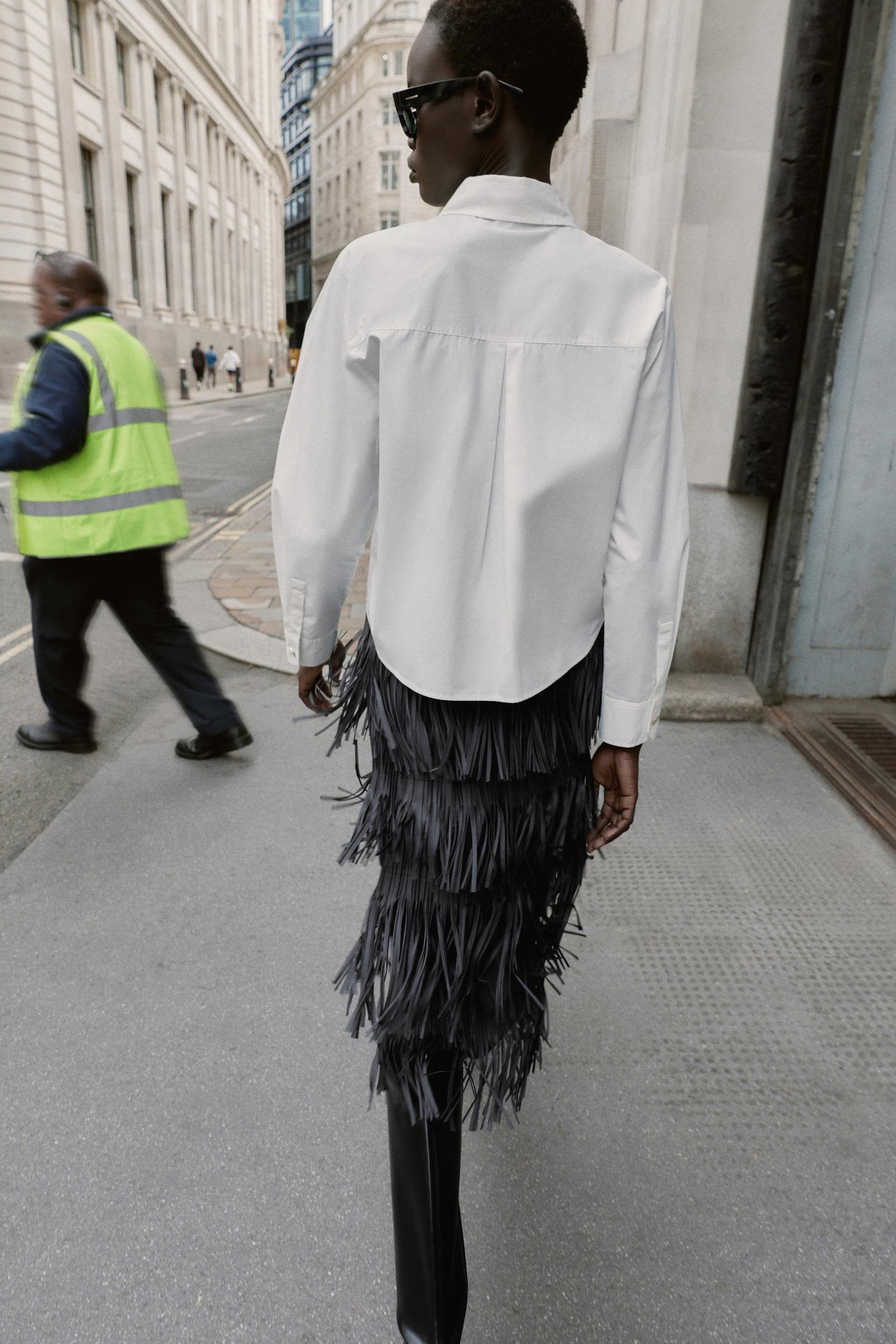 RHINESTONE BUTTON POPLIN SHIRT