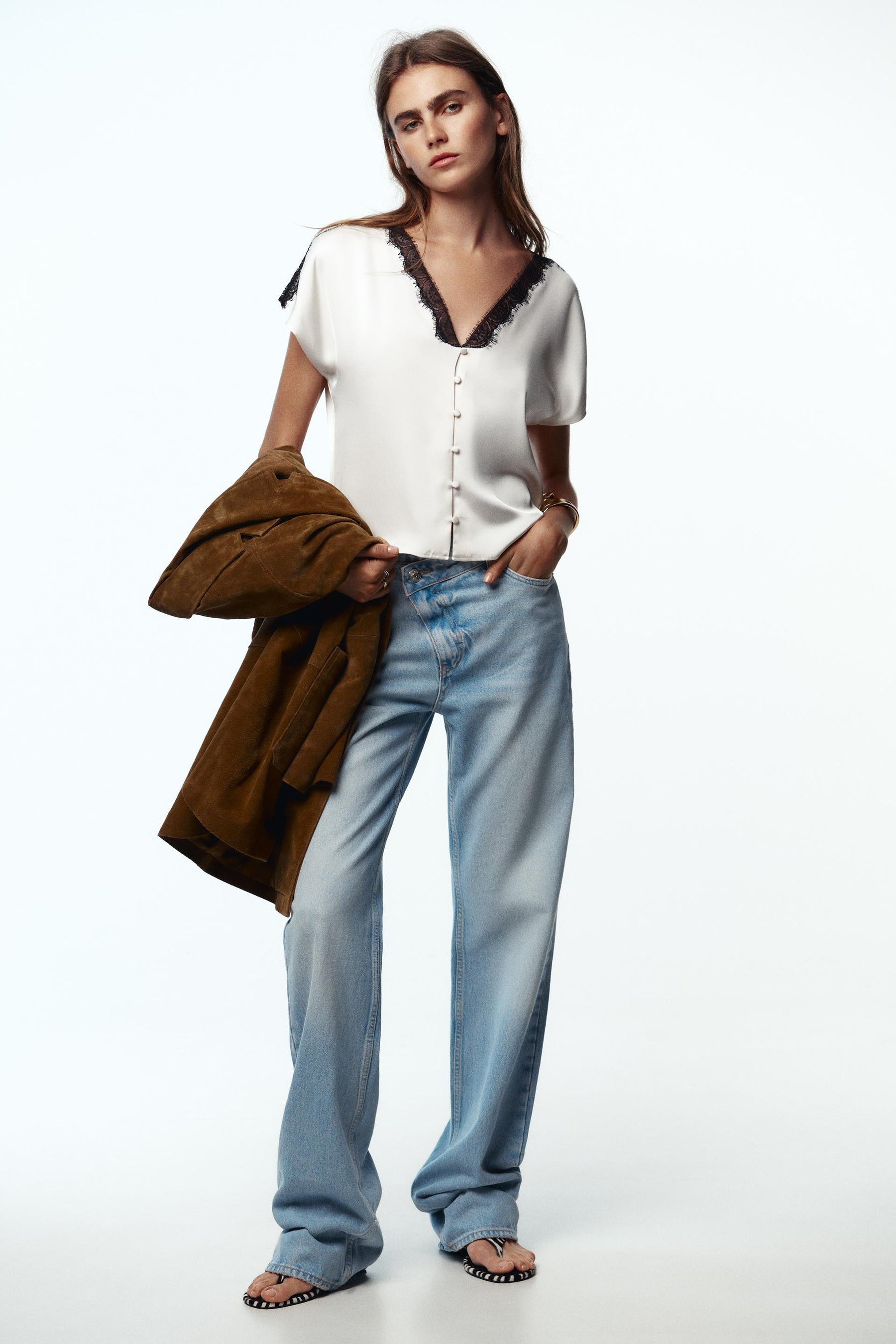 CONTRAST LACE SATIN BLOUSE