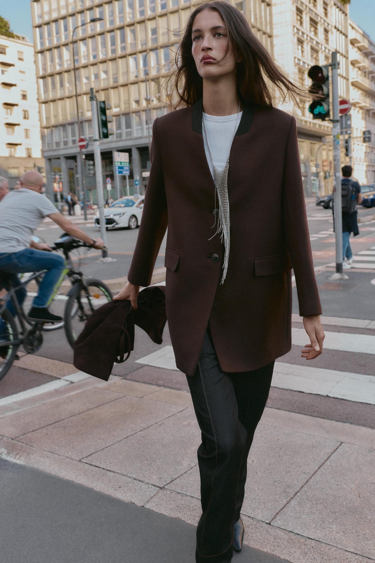 SHOULDER PAD COAT WITHOUT LAPELS - Image 1