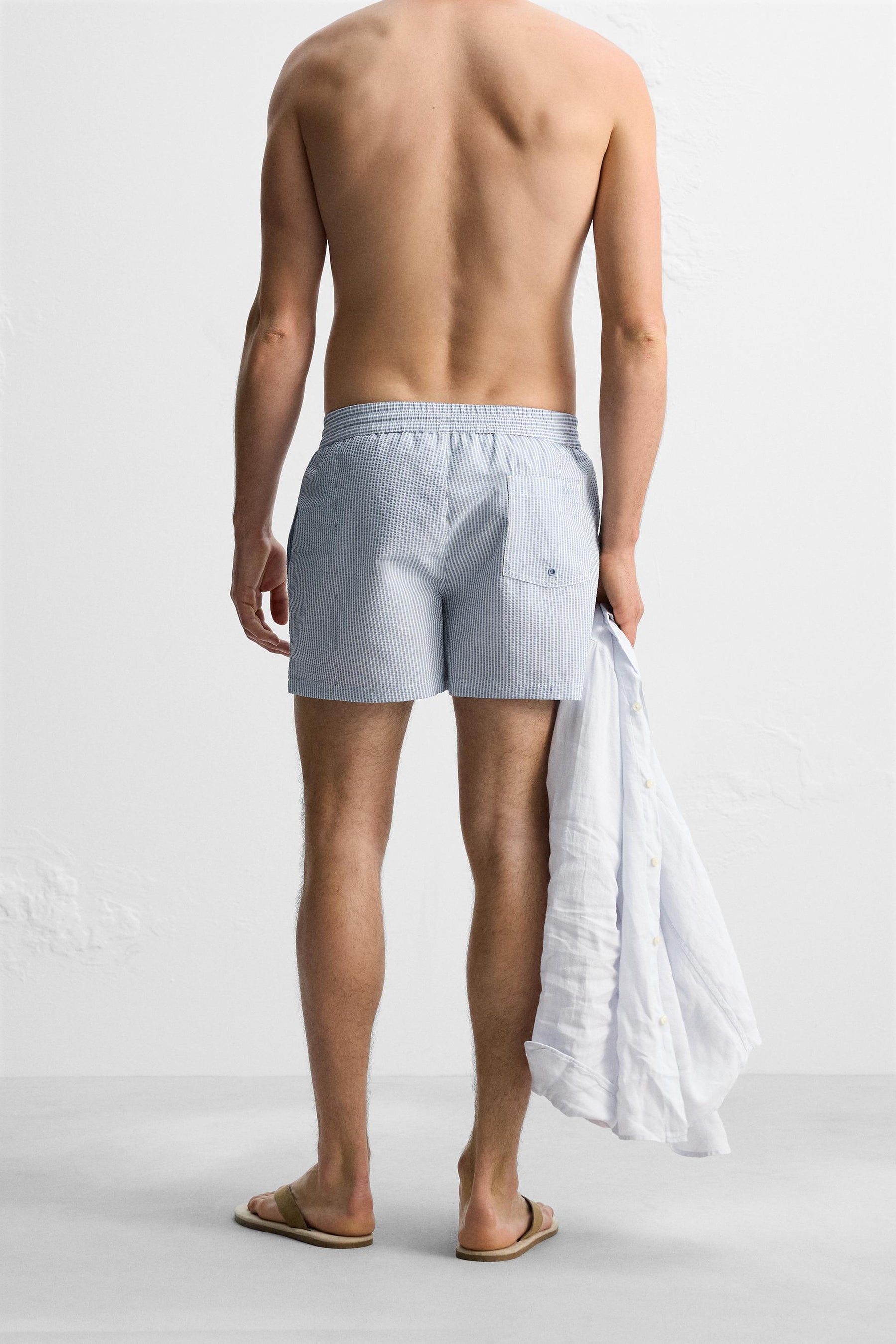 SEERSUCKER MID-LENGTH SWIMMING TRUNKS - Image 3