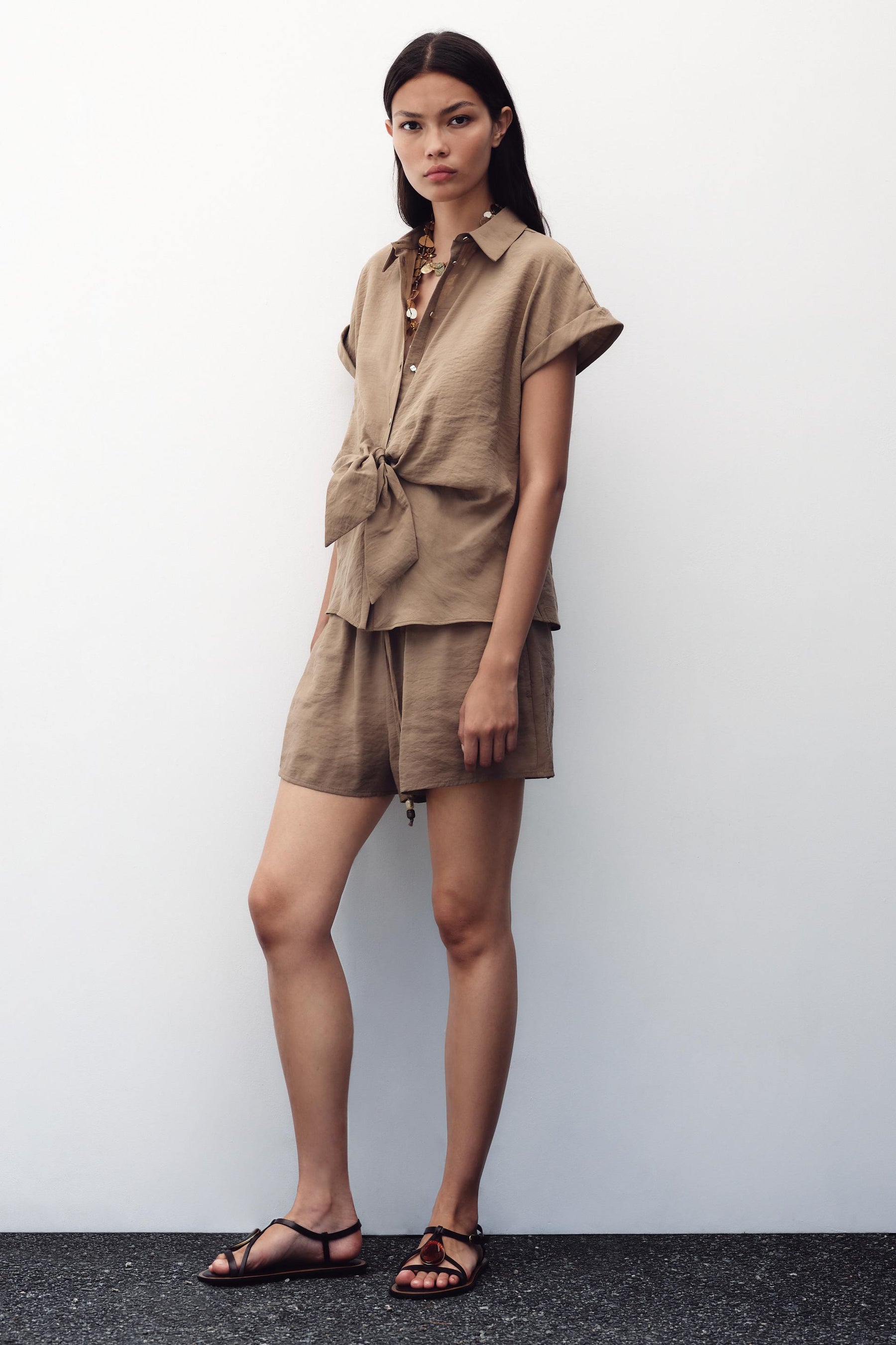 BEADED DRAWSTRING SHORTS