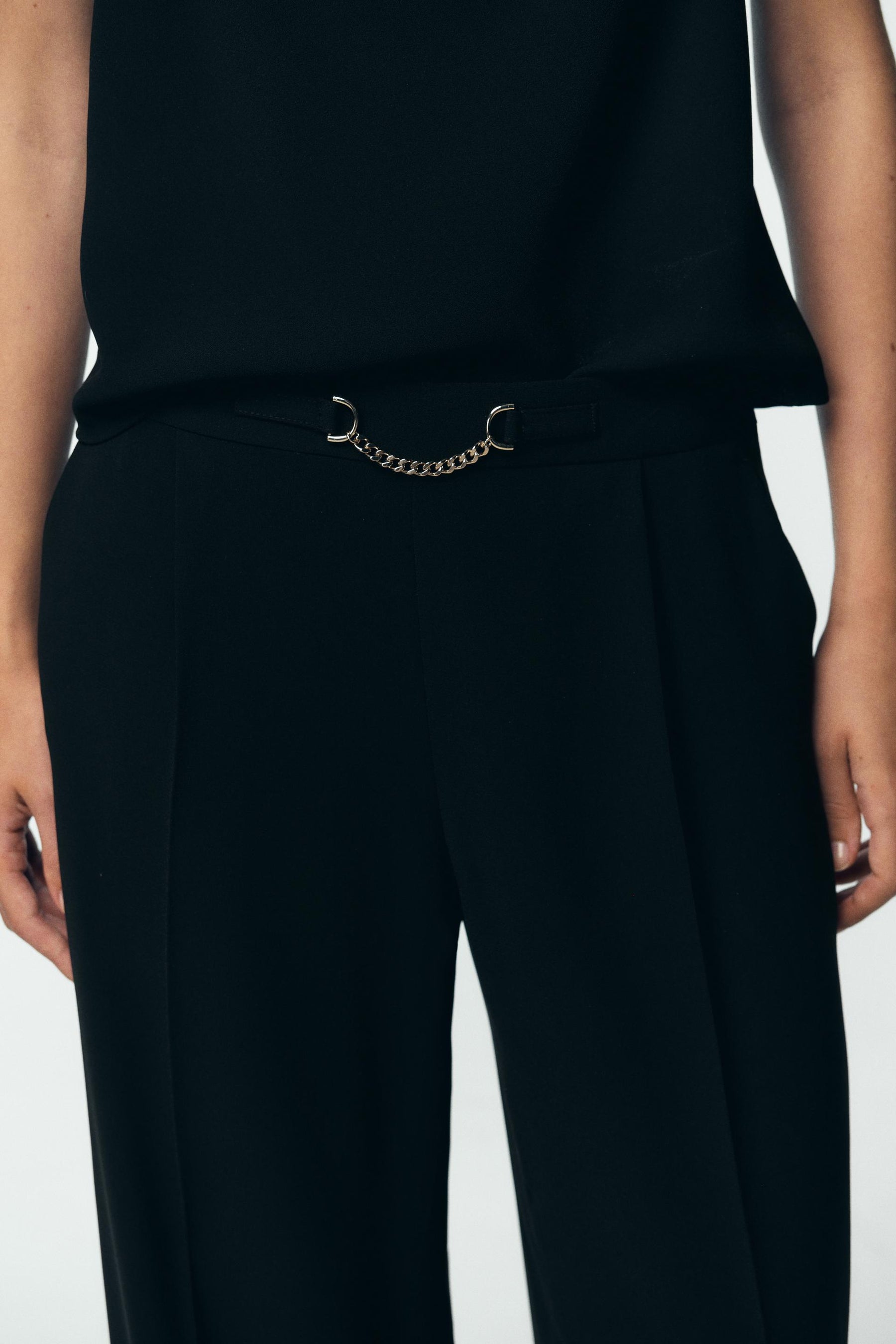 Wide-Leg Trousers With Chain