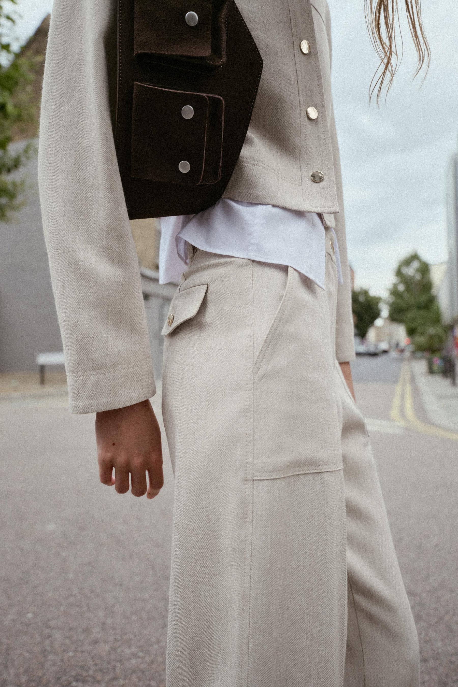 TOPSTITCHED STRAIGHT FIT TROUSERS